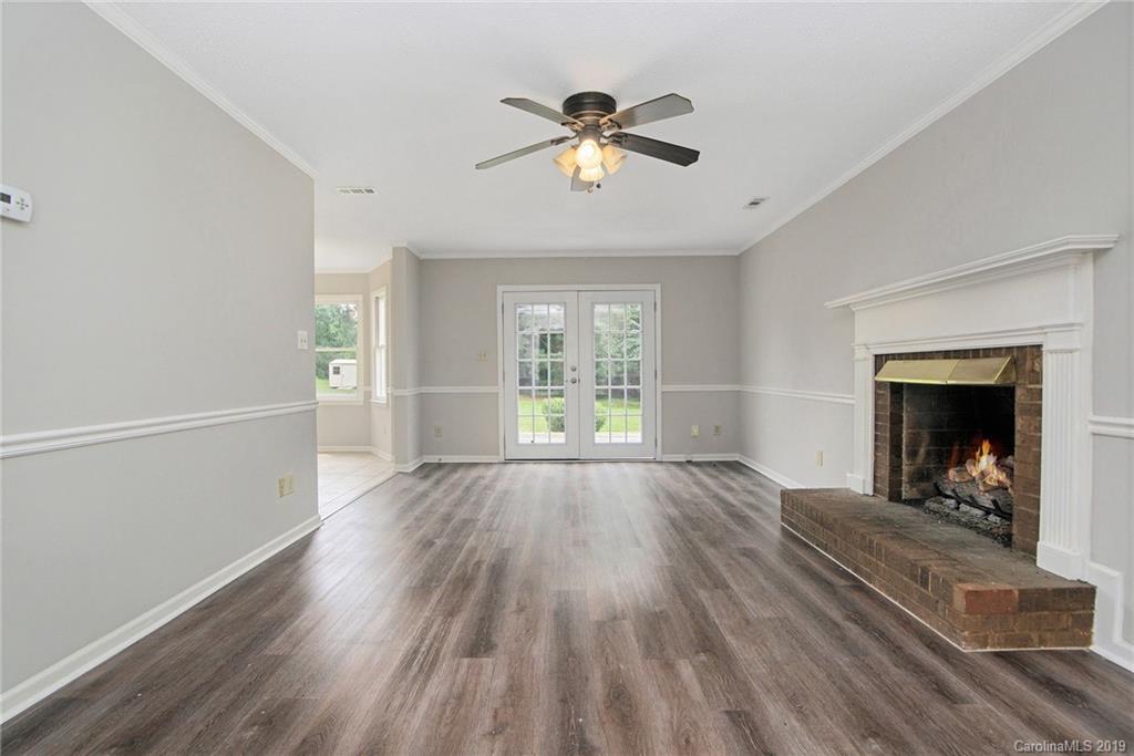 Property image 4 of 699 Tryon Place in Governors Square, Gastonia, NC 28054