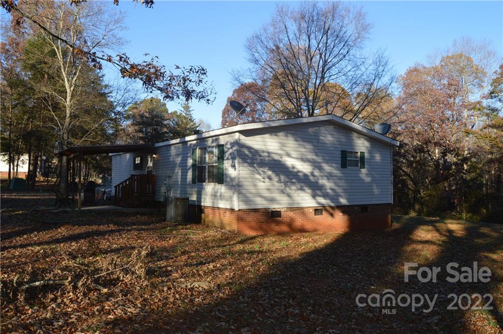 Property image 3 of 418 Central Drive in Sherrill Estates, Statesville, NC 28677