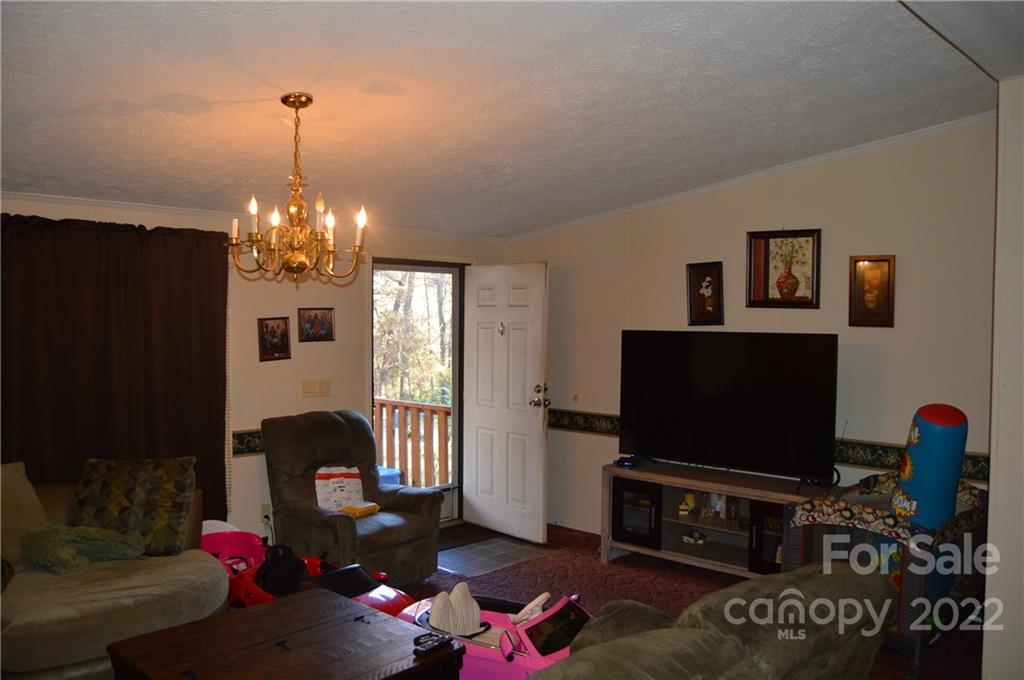 Property image 5 of 418 Central Drive in Sherrill Estates, Statesville, NC 28677