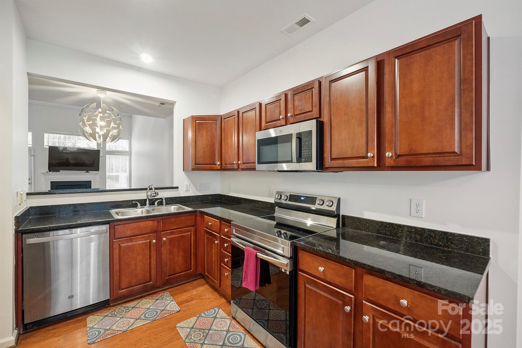 Property image 3 of 1882 Lookout Lane in Robinwood Village, Gastonia, NC 28054