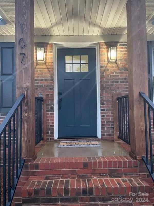Property image 2 at 107 Louisbourg Court, Gastonia, NC 28056