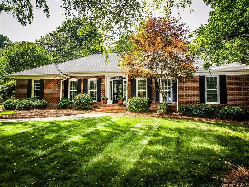 2122 Cloister Drive