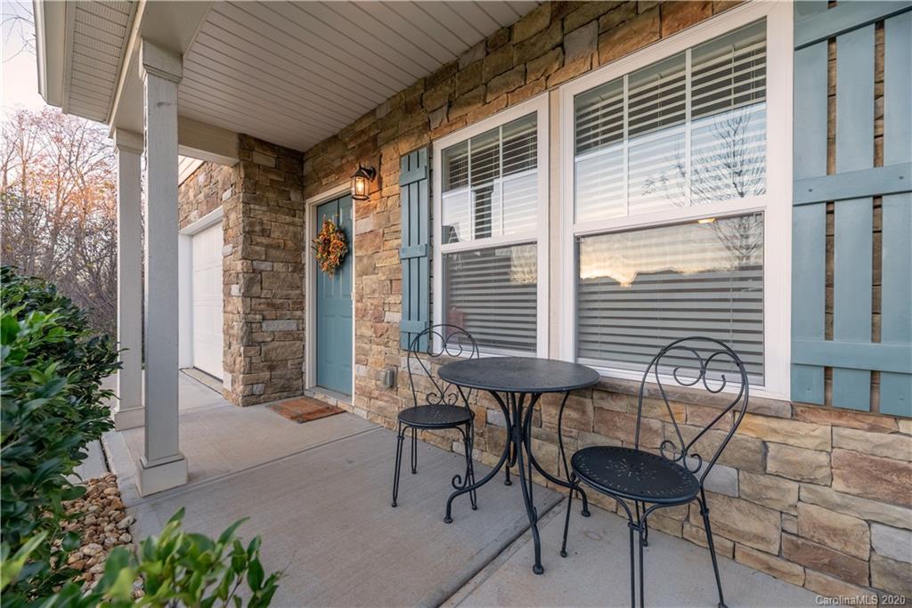 Property image 2 of 1485 Winter Drive in Valleybrook, Statesville, NC 28677
