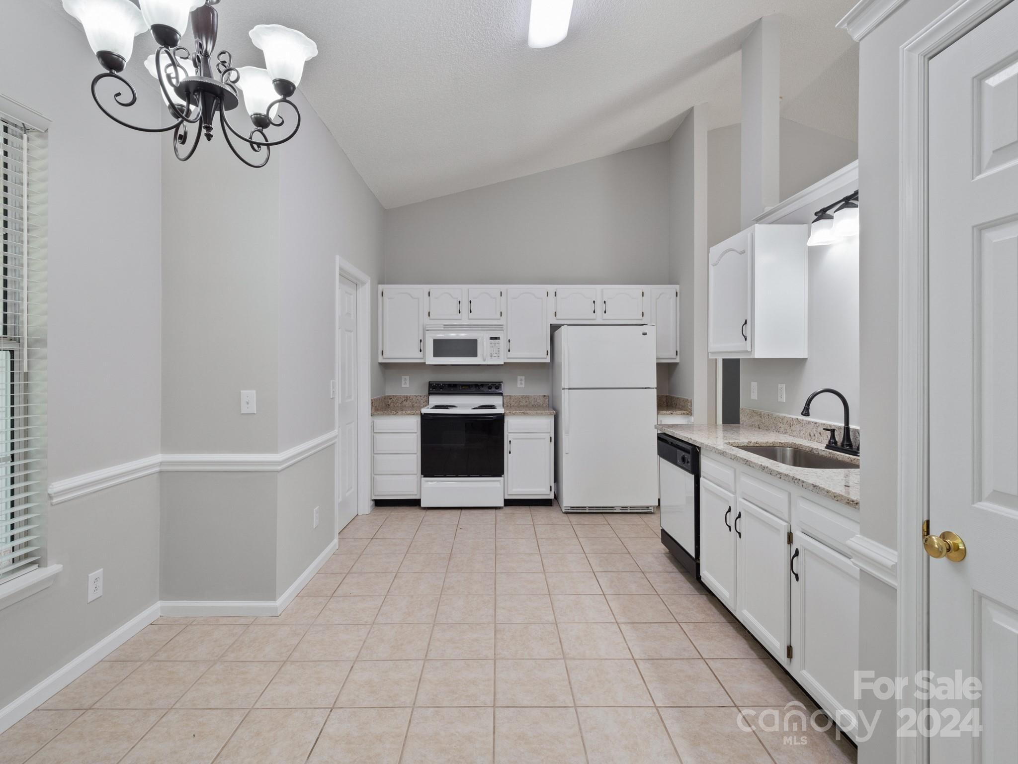 Property image 5 of 1636 Heather Glen Road in Lantern Green, Kannapolis, NC 28081