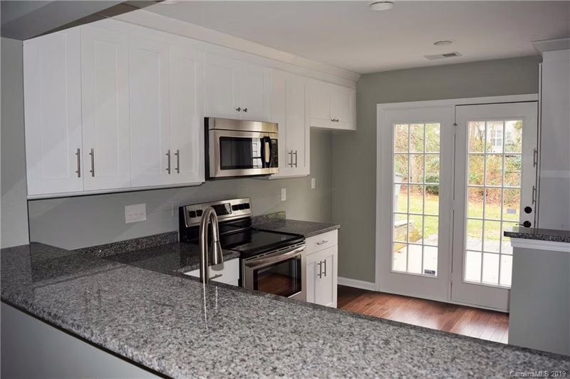 Property image 3 at 8433 Southgate Commons Drive, Charlotte, NC 28277