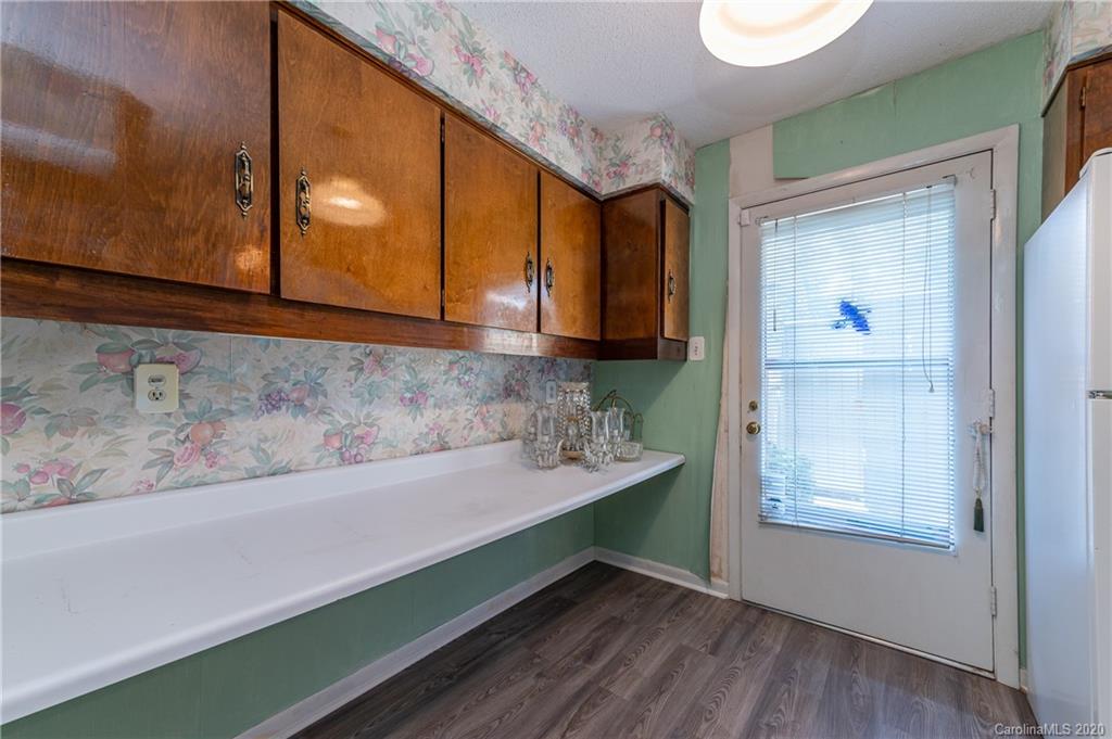 Property image 4 of 3705 Winding Creek Lane in Sir Johns Hill, Charlotte, NC 28226