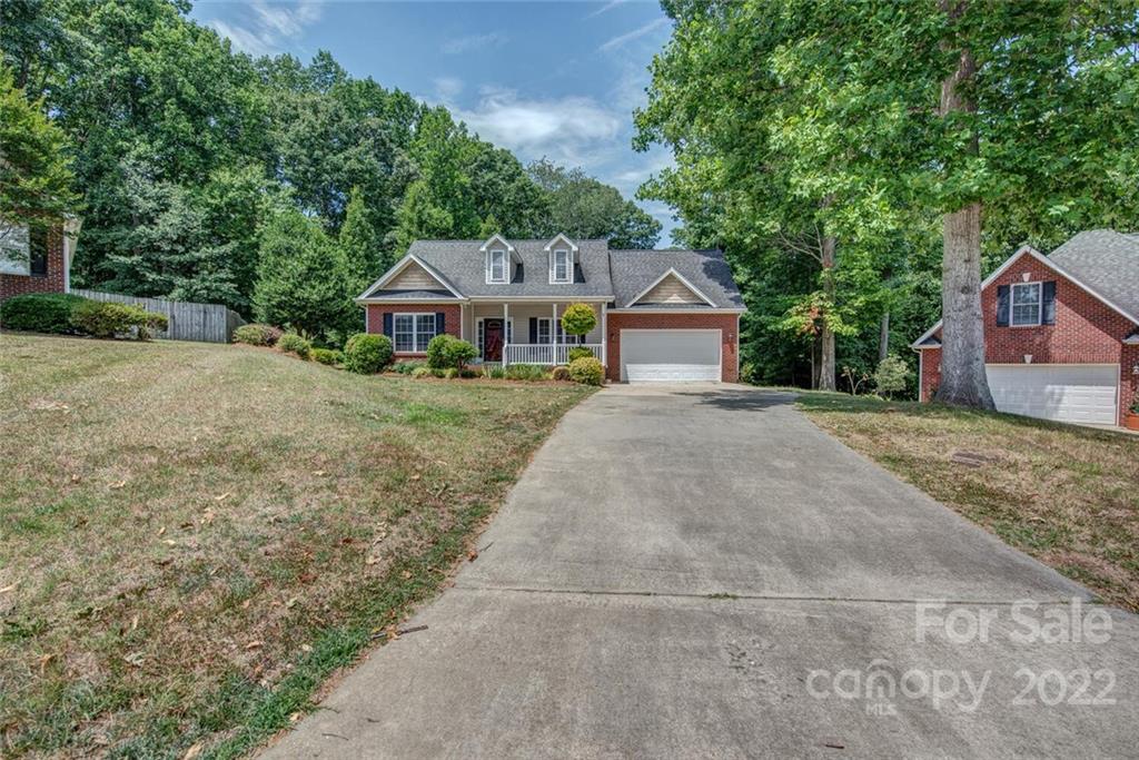 Property image 2 of 3803 Yellow Jasmine Drive in Cypress Pointe, Gastonia, NC 28056