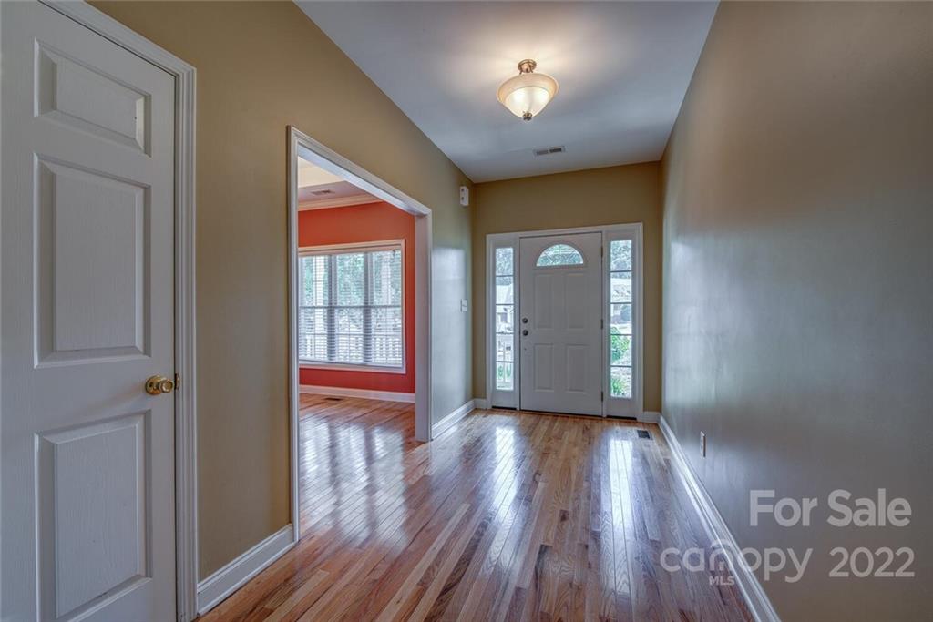 Property image 5 of 3803 Yellow Jasmine Drive in Cypress Pointe, Gastonia, NC 28056