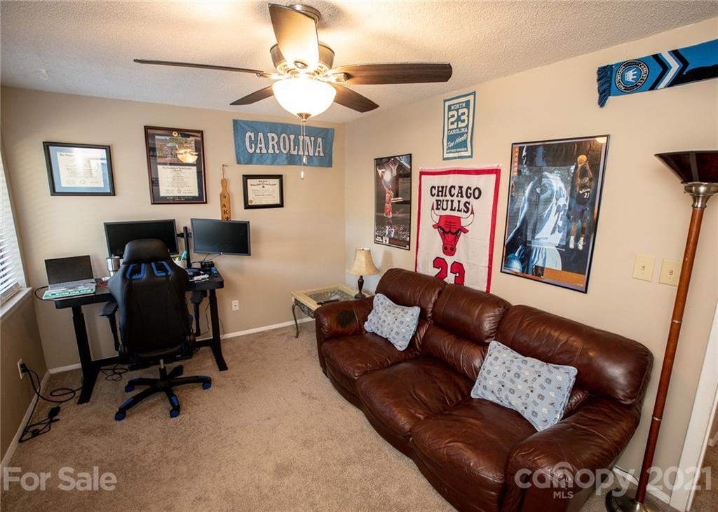 Property image 4 of 3615 Maple Glen Lane in Sir Johns Hill, Charlotte, NC 28226