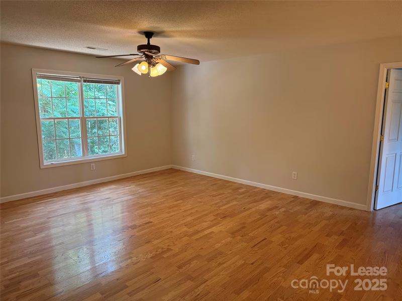 Property image 3 at 6112 Cove View Court, Granite Falls, NC 28630