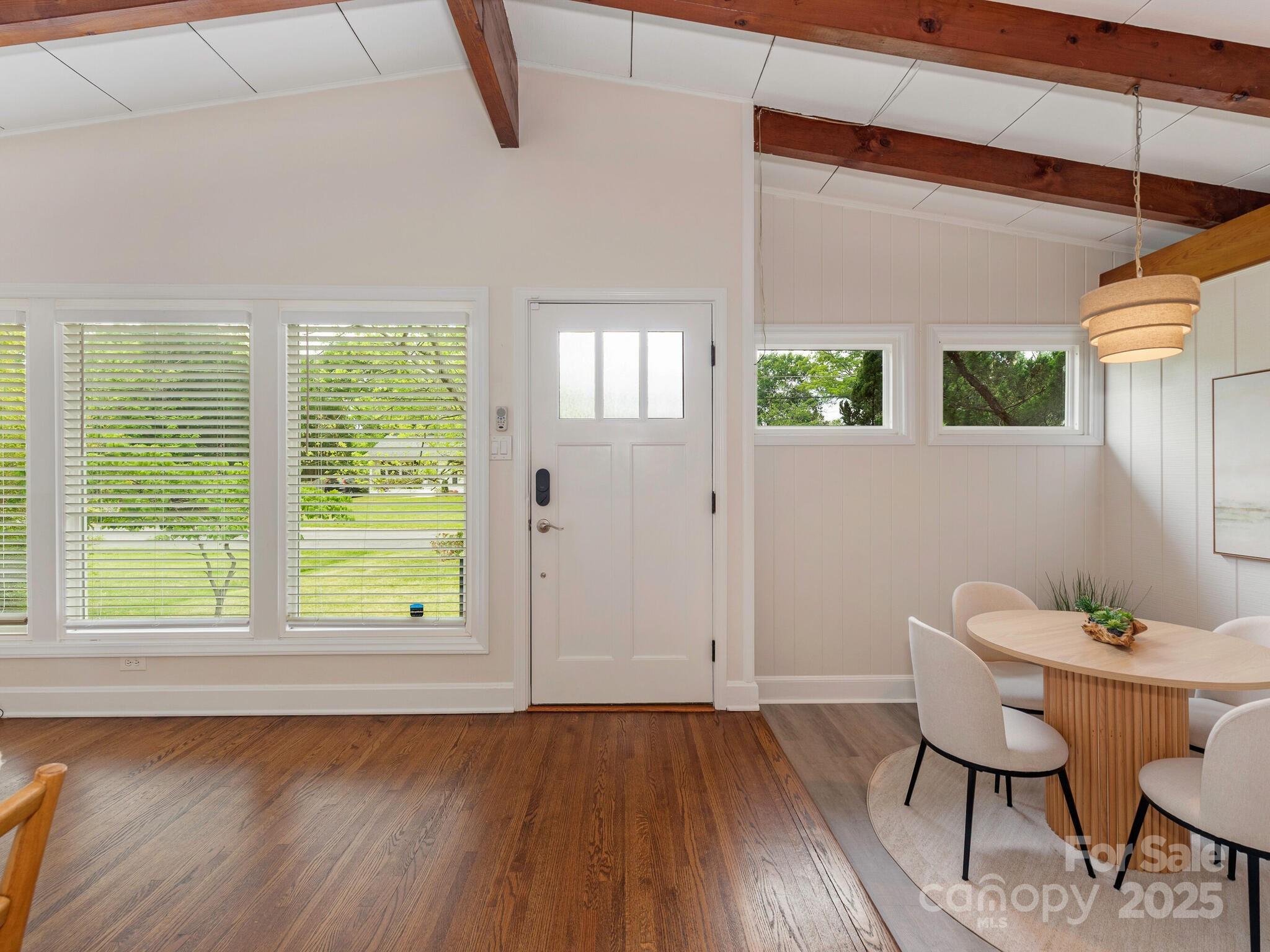 Property image 3 of 1438 Larkfield Lane in Starmount, Charlotte, NC 28210