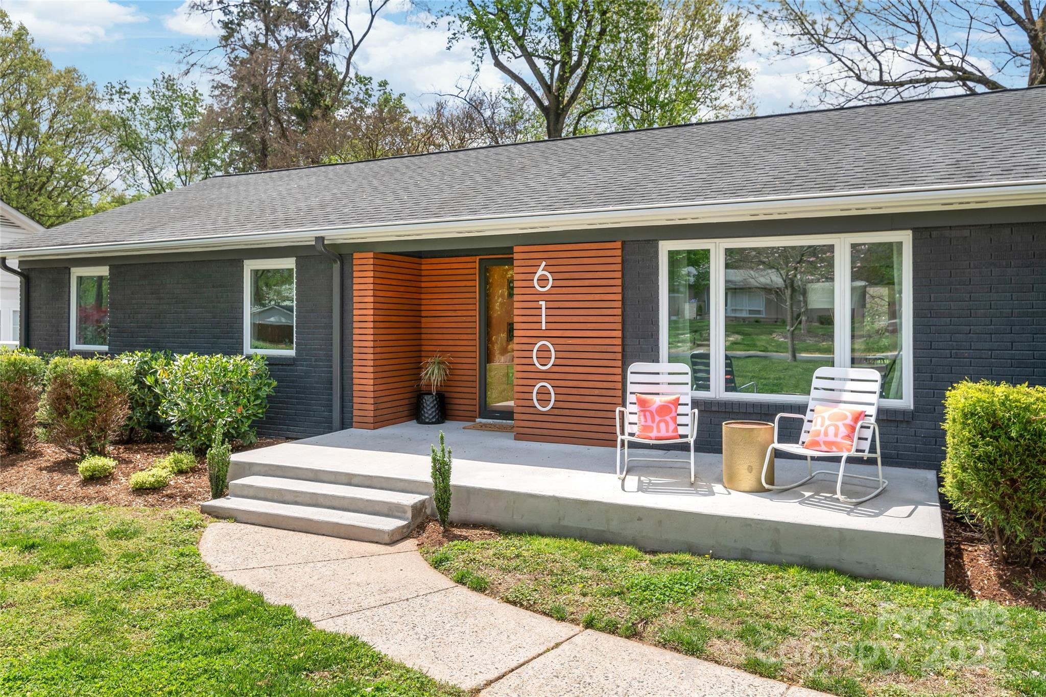 Property image 3 of 6100 Rose Valley Drive in Montclaire, Charlotte, NC 28210