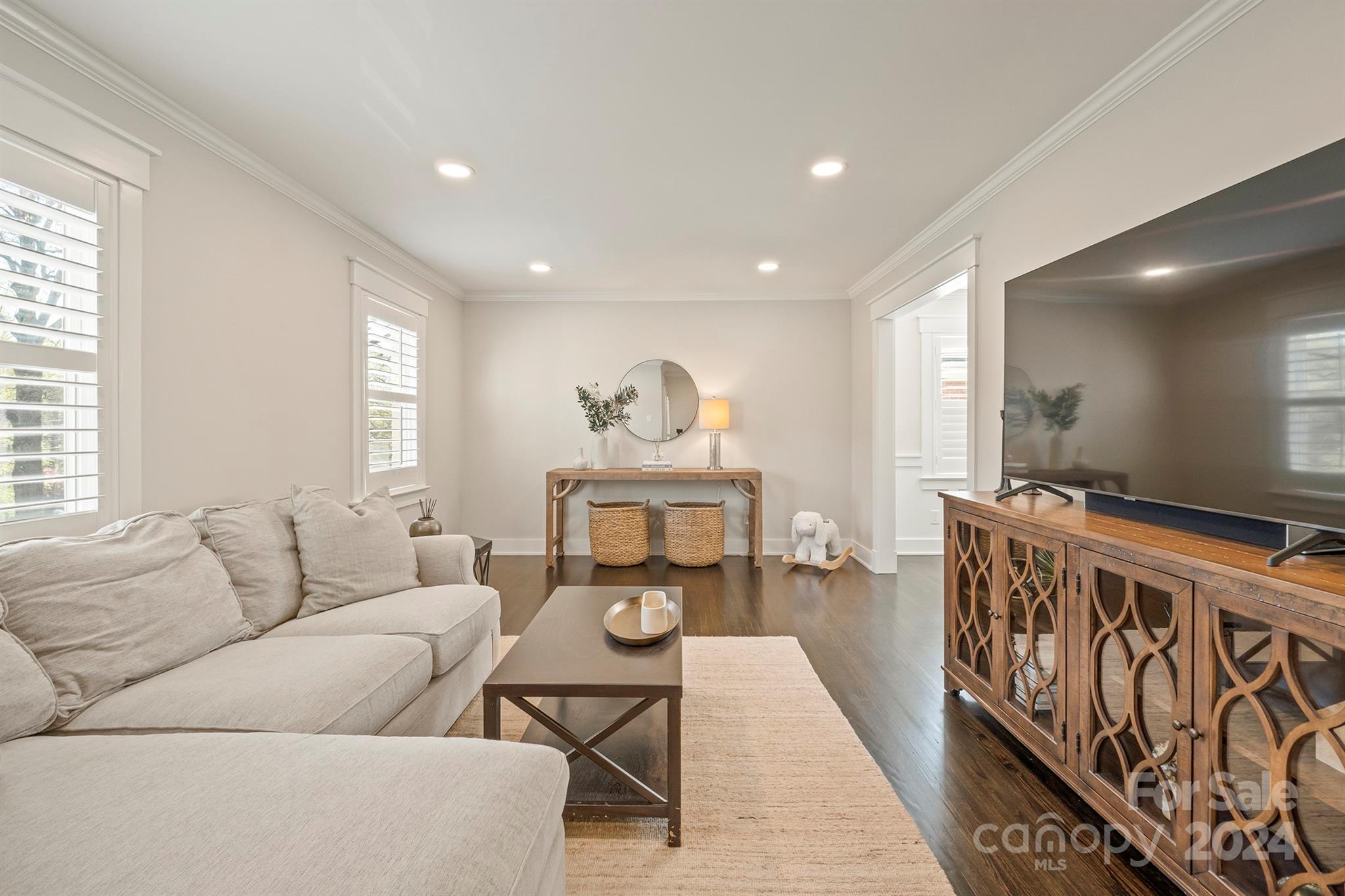 Property image 4 of 2908 Archdale Drive in Spring Valley, Charlotte, NC 28210