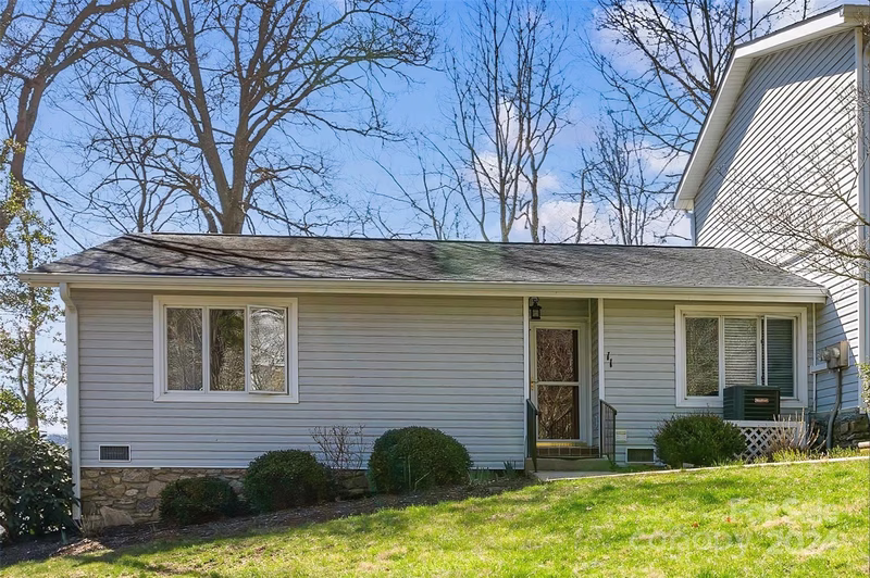 Property image 2 at 11 Hollybrook Drive, Asheville, NC 28803