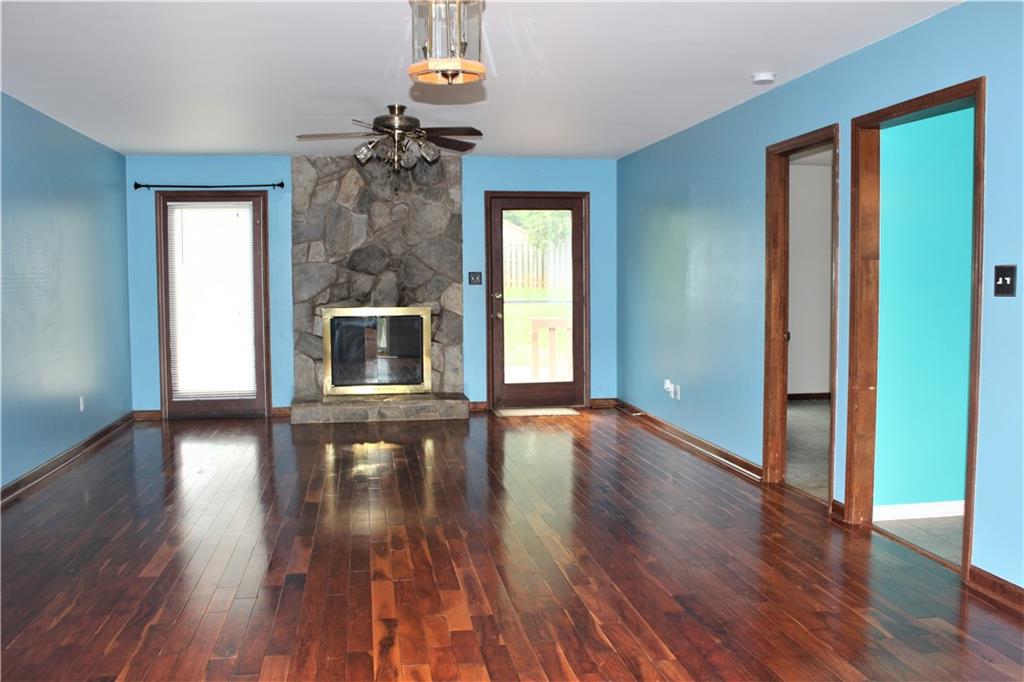 Property image 3 of 4834 Forest Ridge Drive in Forest Ridge, Hickory, NC 28602