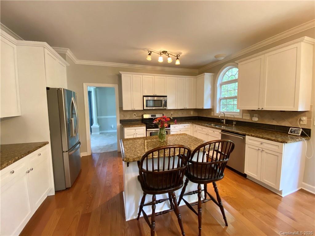Property image 5 of 152 Longboat Road in Morrison Cove, Mooresville, NC 28117