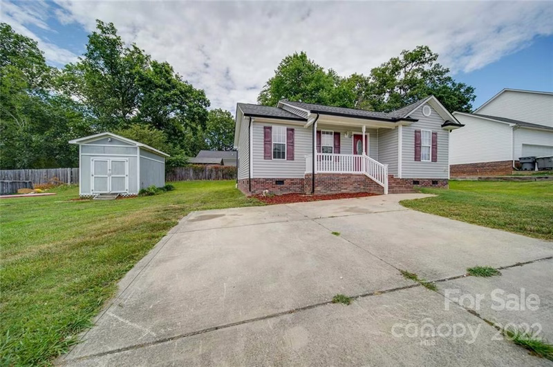Property image 2 at 2081 Brantley Creek Drive, Kannapolis, NC 28083