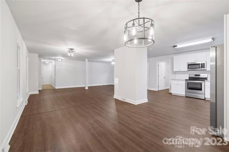 Property image 5 at 5745 Hollirose Drive, Charlotte, NC 28227