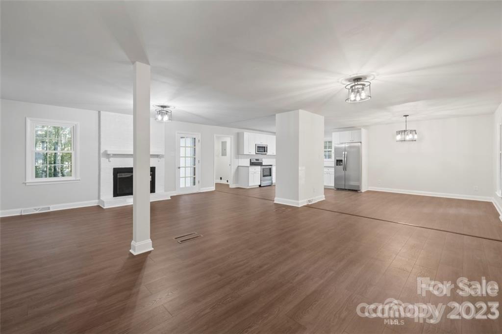 Property image 4 of 5745 Hollirose Drive in Birnam Woods, Charlotte, NC 28227