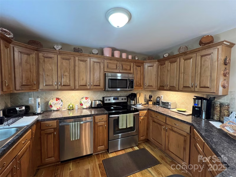 Property image 4 at 506 E Pine Street, Maiden, NC 28650