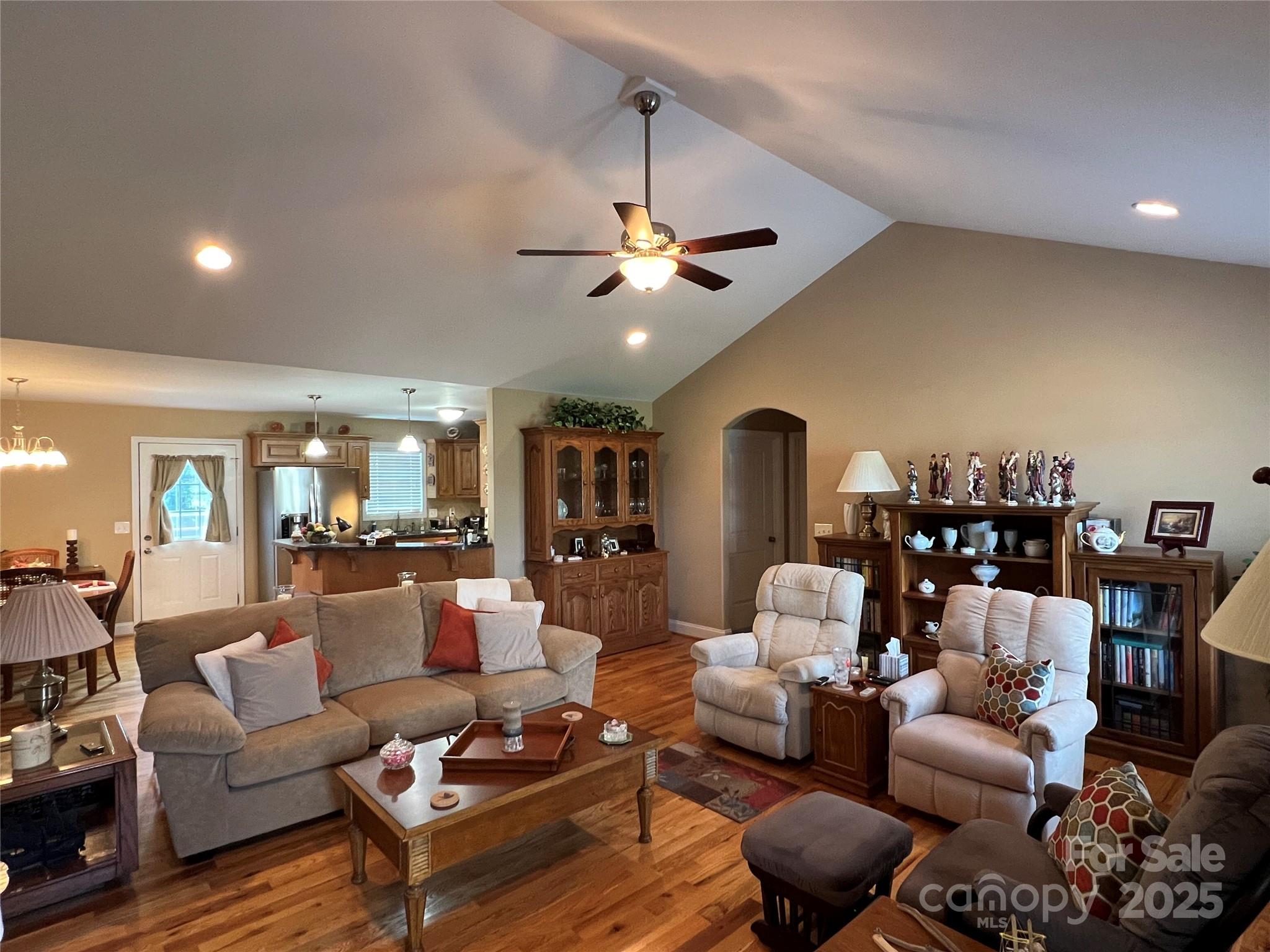 Property image 2 of 506 E Pine Street in Temple Heights, Maiden, NC 28650