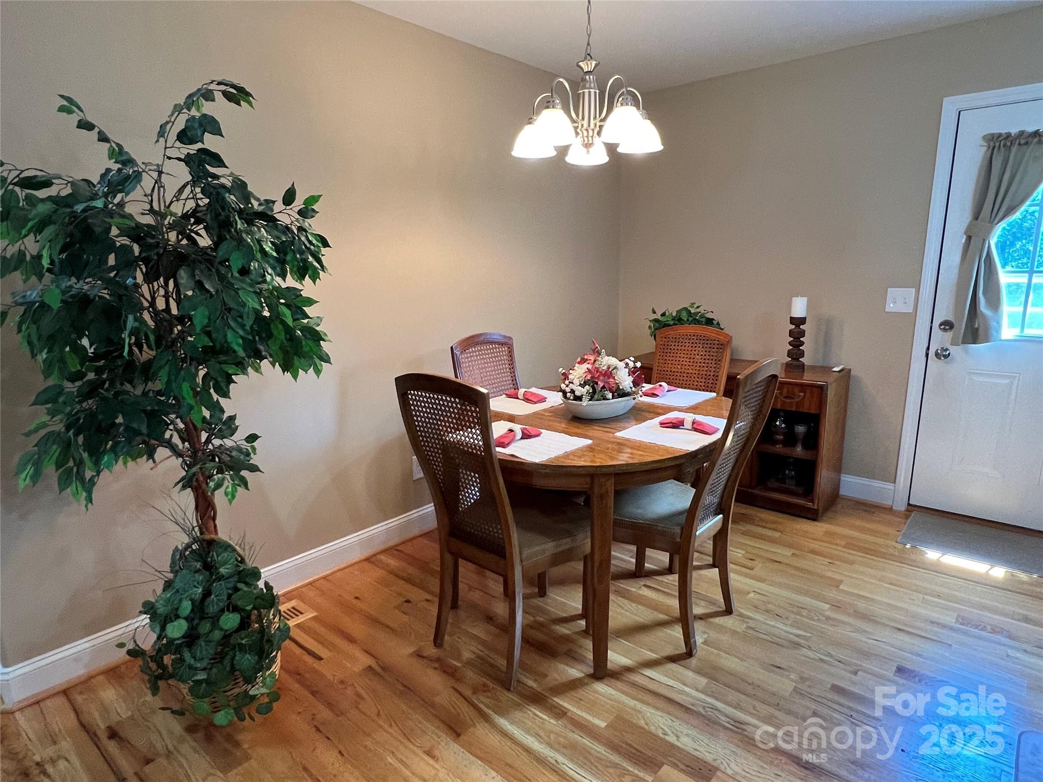 Property image 5 of 506 E Pine Street in Temple Heights, Maiden, NC 28650