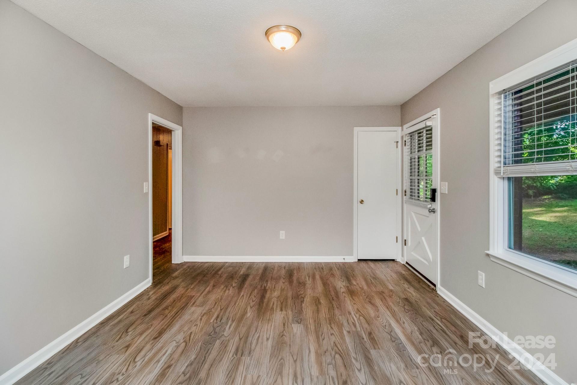 Property image 3 of 6629 Weldon Circle in Taymor, Concord, NC 28027