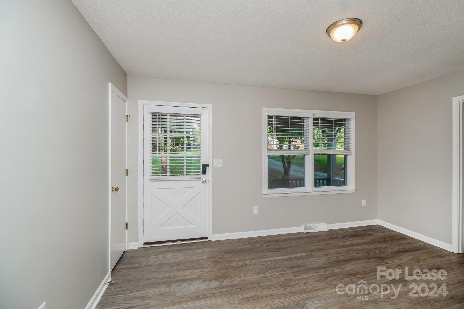 Property image 4 of 6629 Weldon Circle in Taymor, Concord, NC 28027