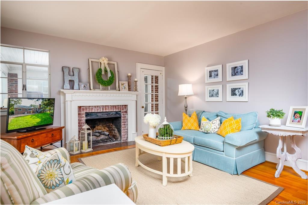 Property image 3 of 731 9th Street in OAKWOOD TERRACE, Hickory, NC 28601