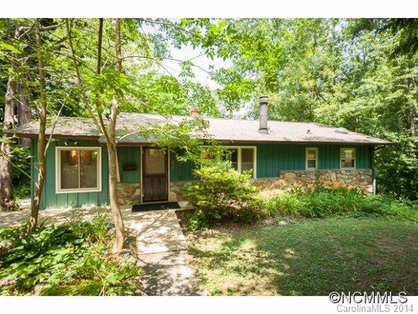 Property image 1 at 12 Von Ruck Court, Asheville, NC 28801