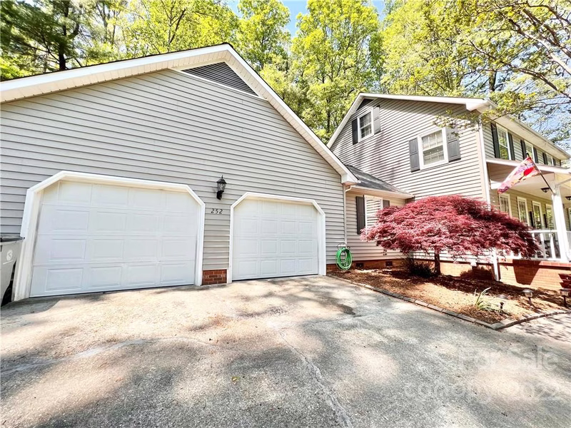 Property image 4 at 252 Deerfield Street, Lenoir, NC 28645