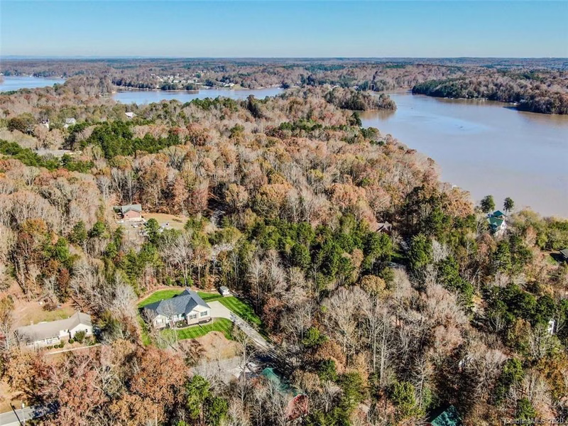 Property image 2 at 8800 Dog Leg Road, Sherrills Ford, NC 28673