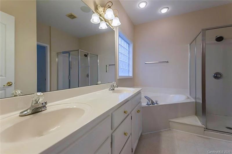 Property image 4 at 2602 Firethorn Court, Gastonia, NC 28056