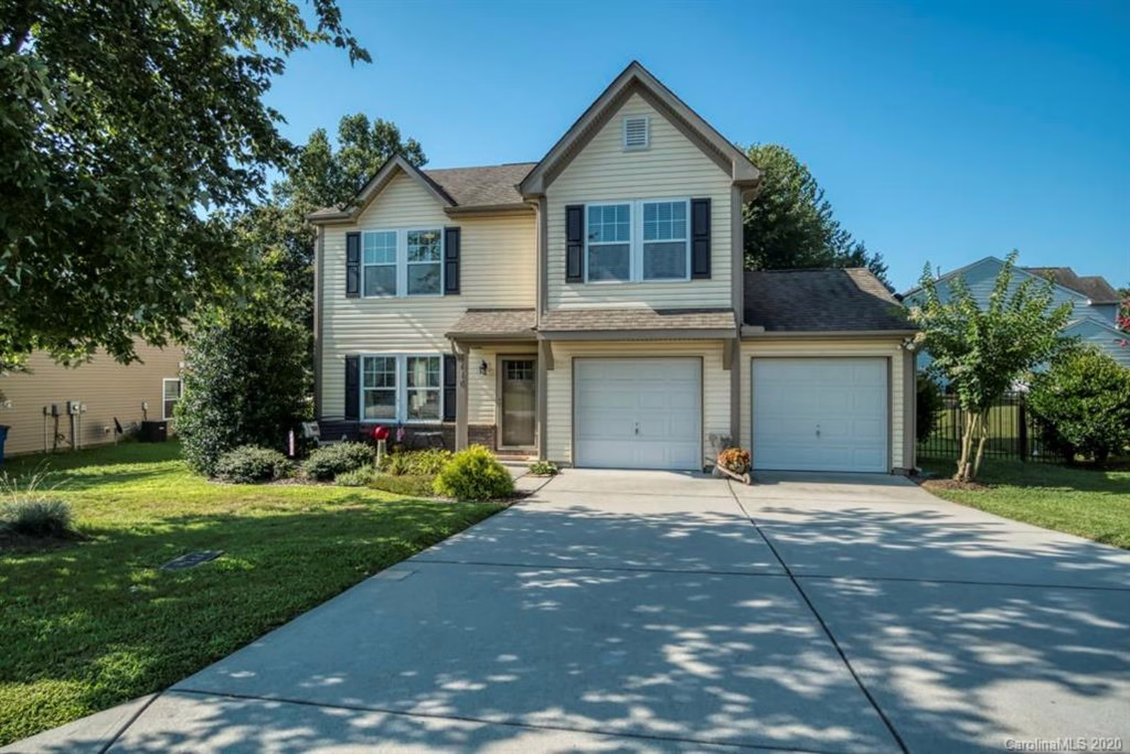 Property image 1 at 1410 Commonwealth Avenue, Statesville, NC 28677