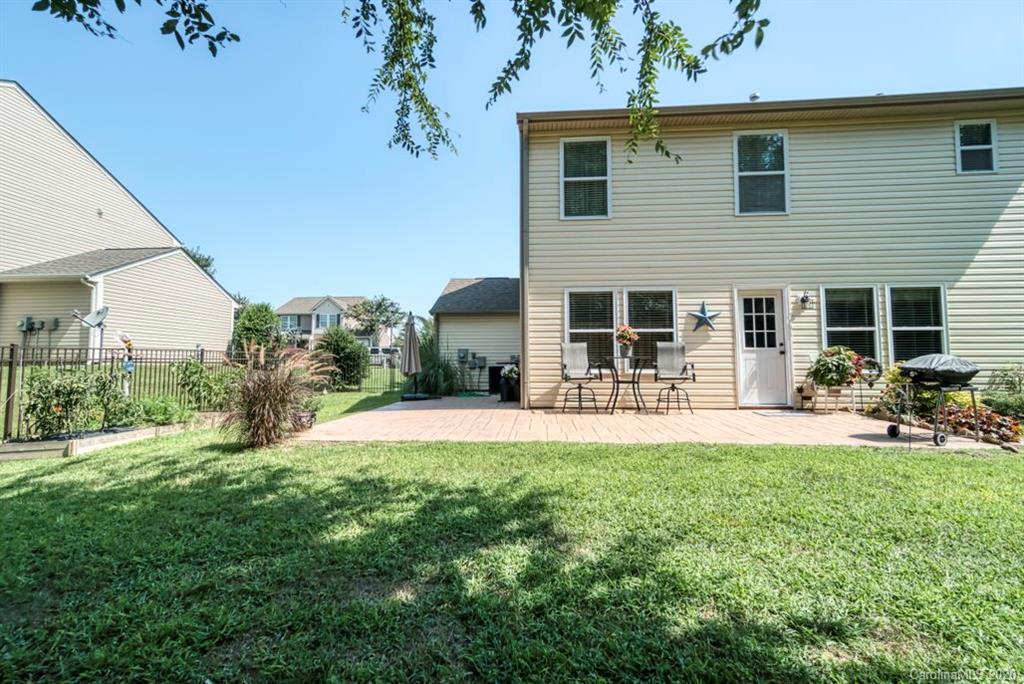 Property image 2 of 1410 Commonwealth Avenue in Valleybrook, Statesville, NC 28677