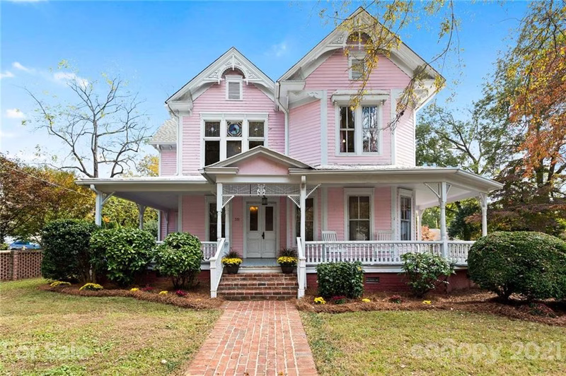 311 Fulton Street