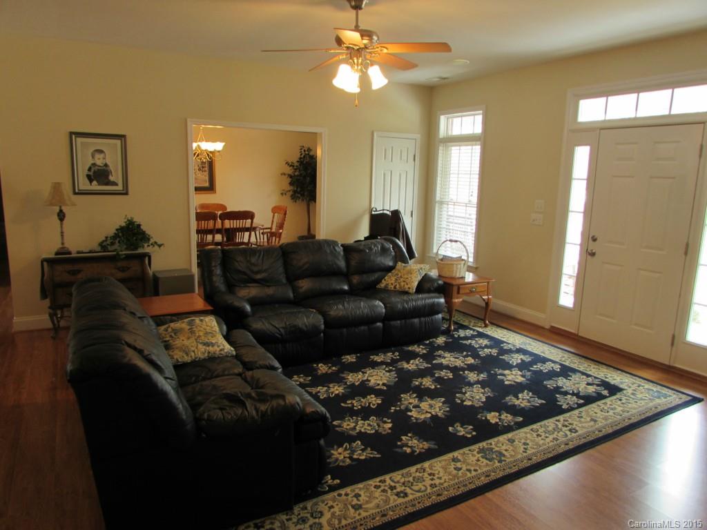 Property image 4 of 1100 Templeton Avenue in Brafford Farms, Concord, NC 28025