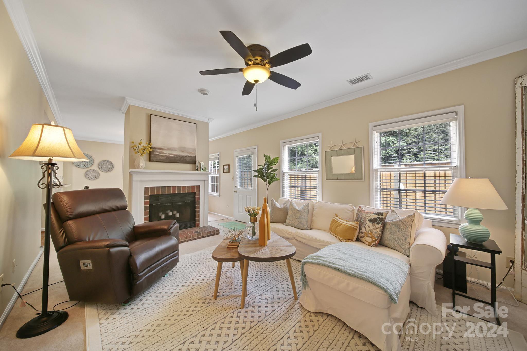 Property image 4 of 3710 Selwyn Farms Lane in Selwyn Farms, Charlotte, NC 28209