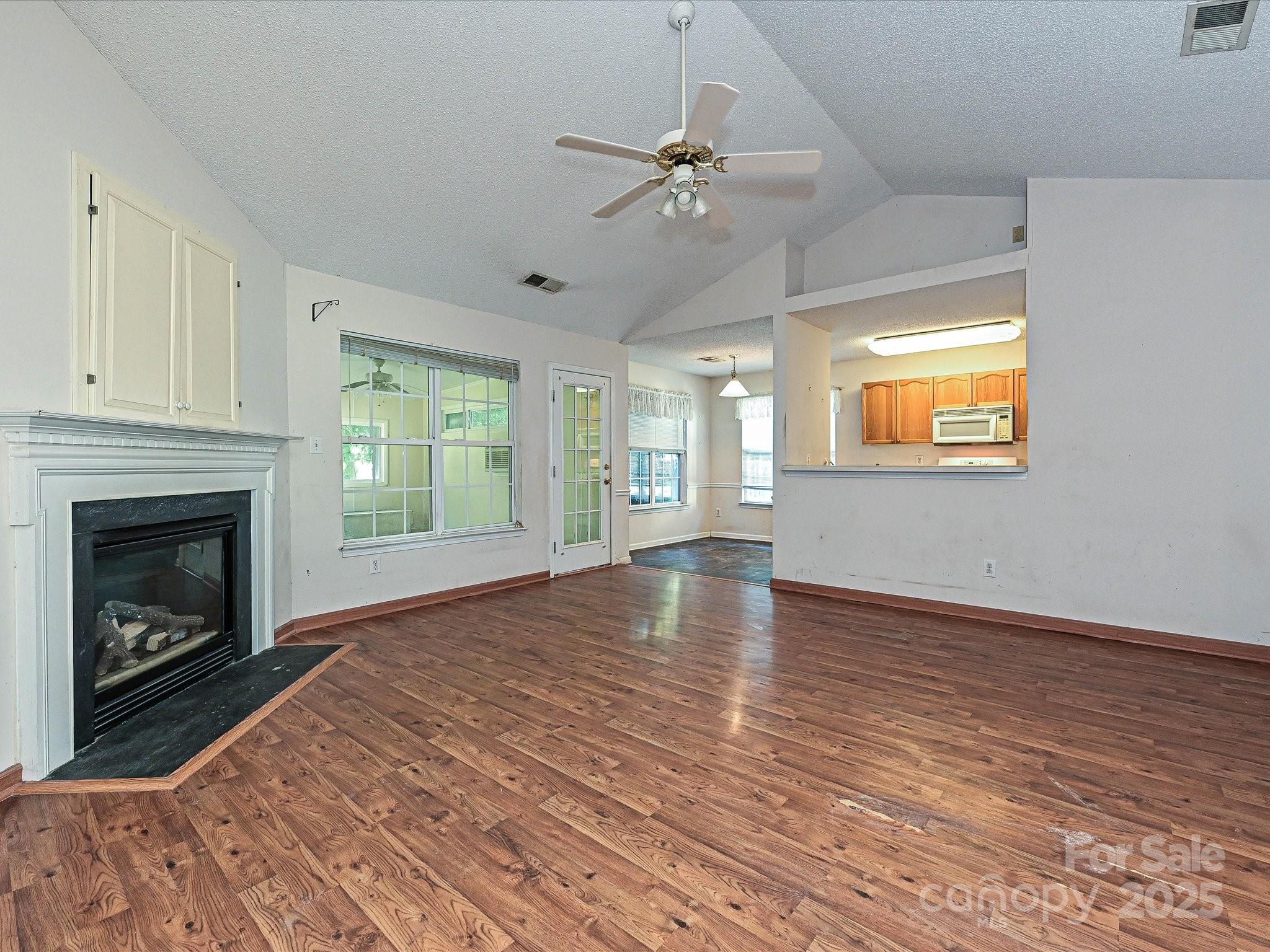 Property image 3 of 7523 Starvalley Drive in Starmount, Charlotte, NC 28210