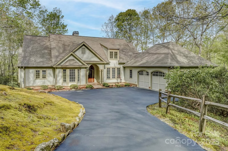 405 Kanasdatsi Drive