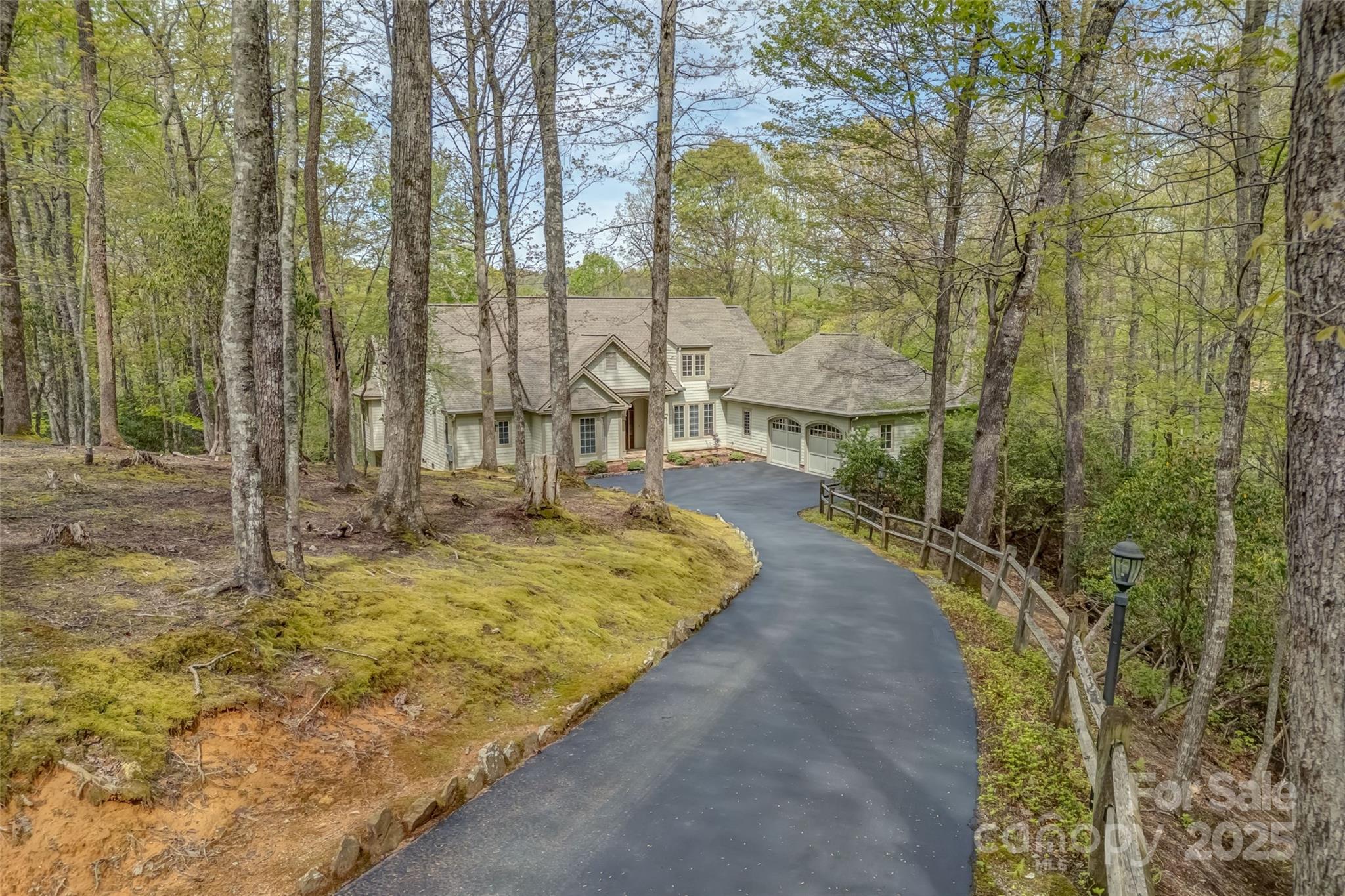 Property image 2 of 405 Kanasdatsi Drive in Connestee Falls, Brevard, NC 28712