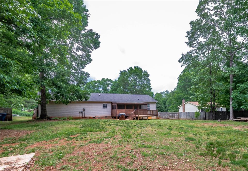 Property image 3 of 4567 Kings Court in Jamestowne, Hickory, NC 28602