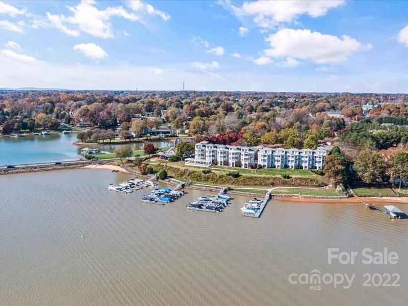 Property image 2 at 637 Williamson Road, Mooresville, NC 28117