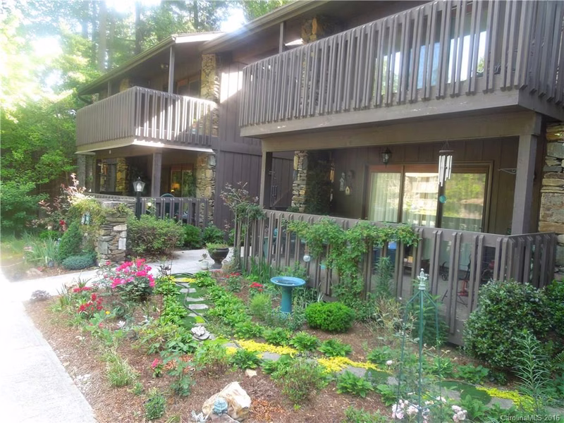 50 Maxine Lane