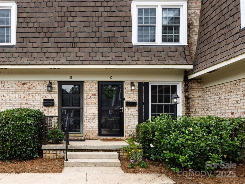 Property image 2 at 1708 Roxborough Road, Charlotte, NC 28211