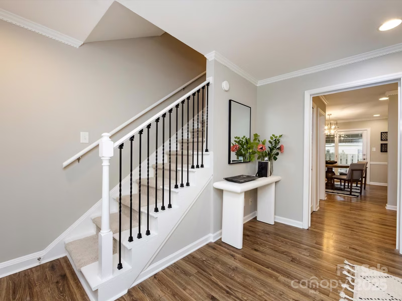 Property image 5 at 1708 Roxborough Road, Charlotte, NC 28211