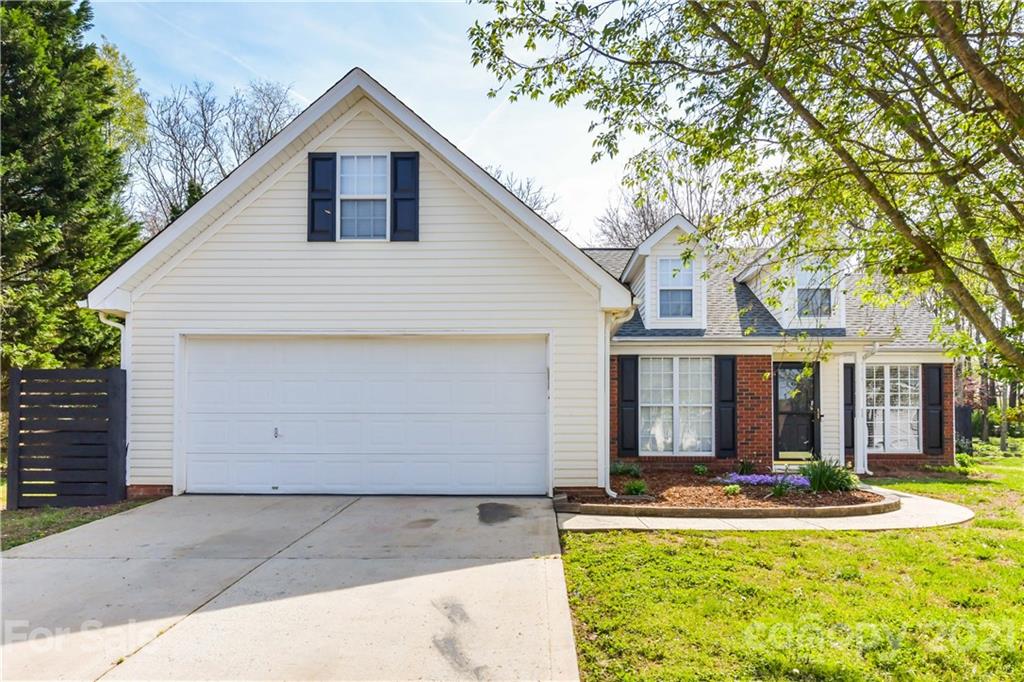 Property image 2 of 2501 Ivy Run Drive in Oak Grove, Indian Trail, NC 28079