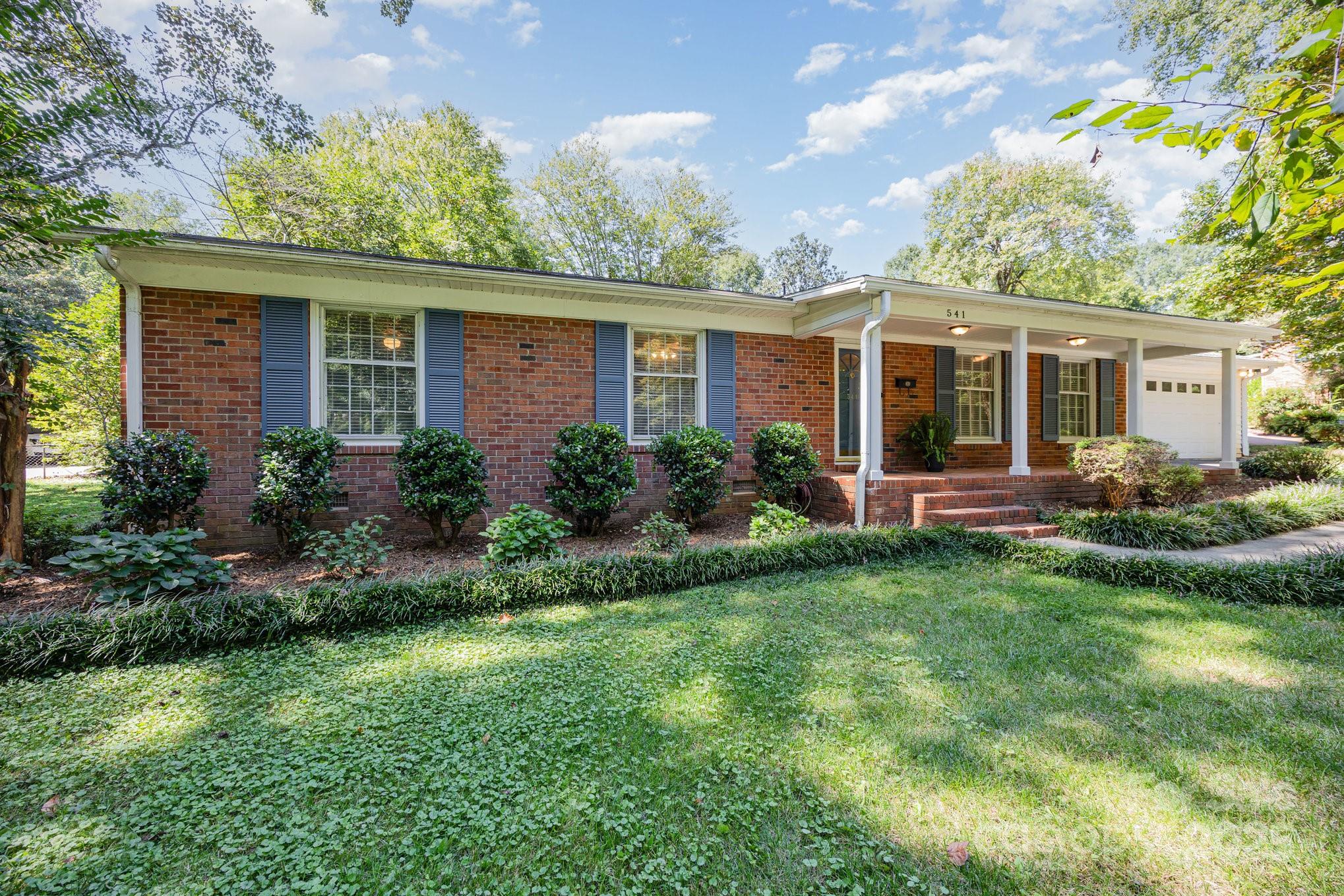 Property image 5 of 541 Hedrick Drive in Oakland Heights, Statesville, NC 28677