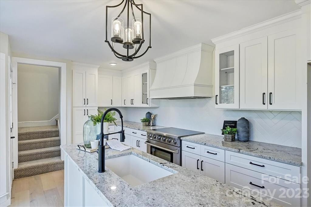 Property image 3 of 16234 Greenfarm Road in Green Farm, Huntersville, NC 28078