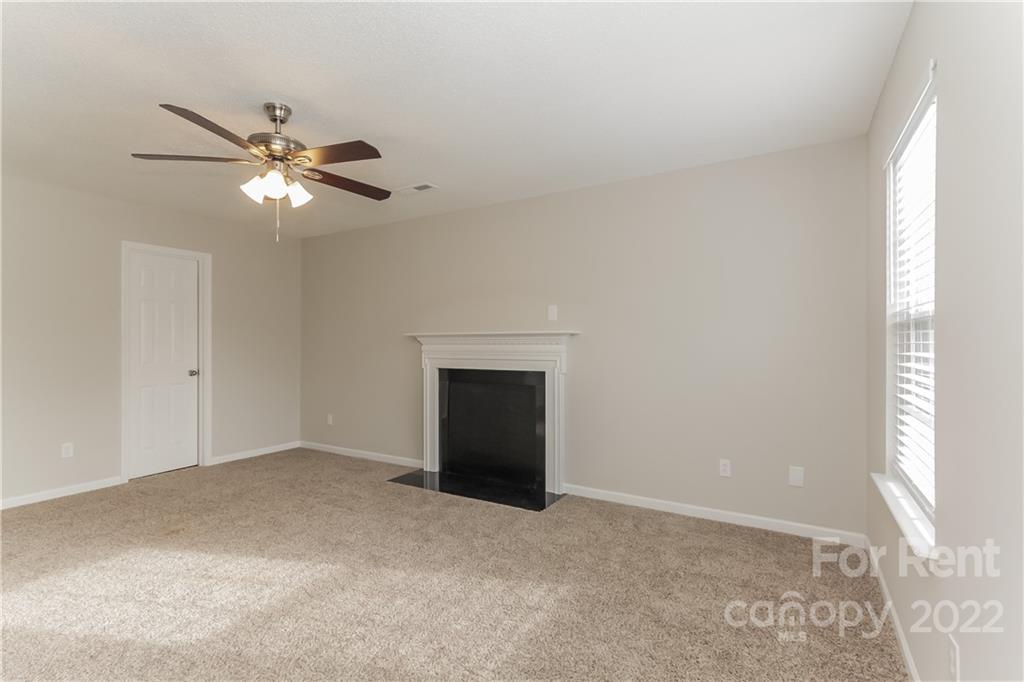 Property image 2 of 937 Back Bay Court in HARBOUR TOWNE, Kannapolis, NC 28083